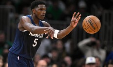 九游娱乐官网入口-NBA常规赛收官，季后赛前景引人期待