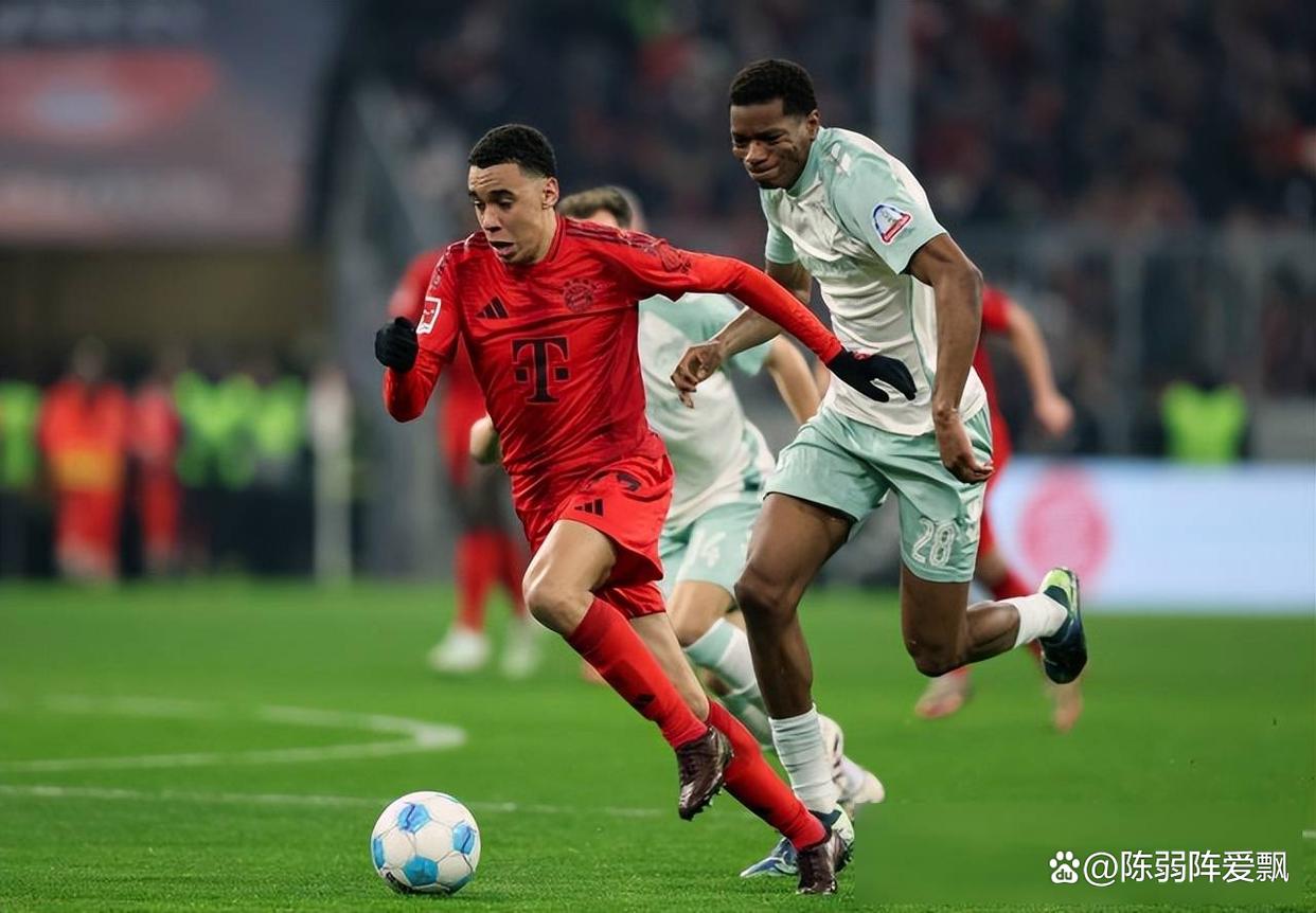 世俱杯-穆西亚拉重伤9人巴黎2-0拜仁进4强的简单介绍