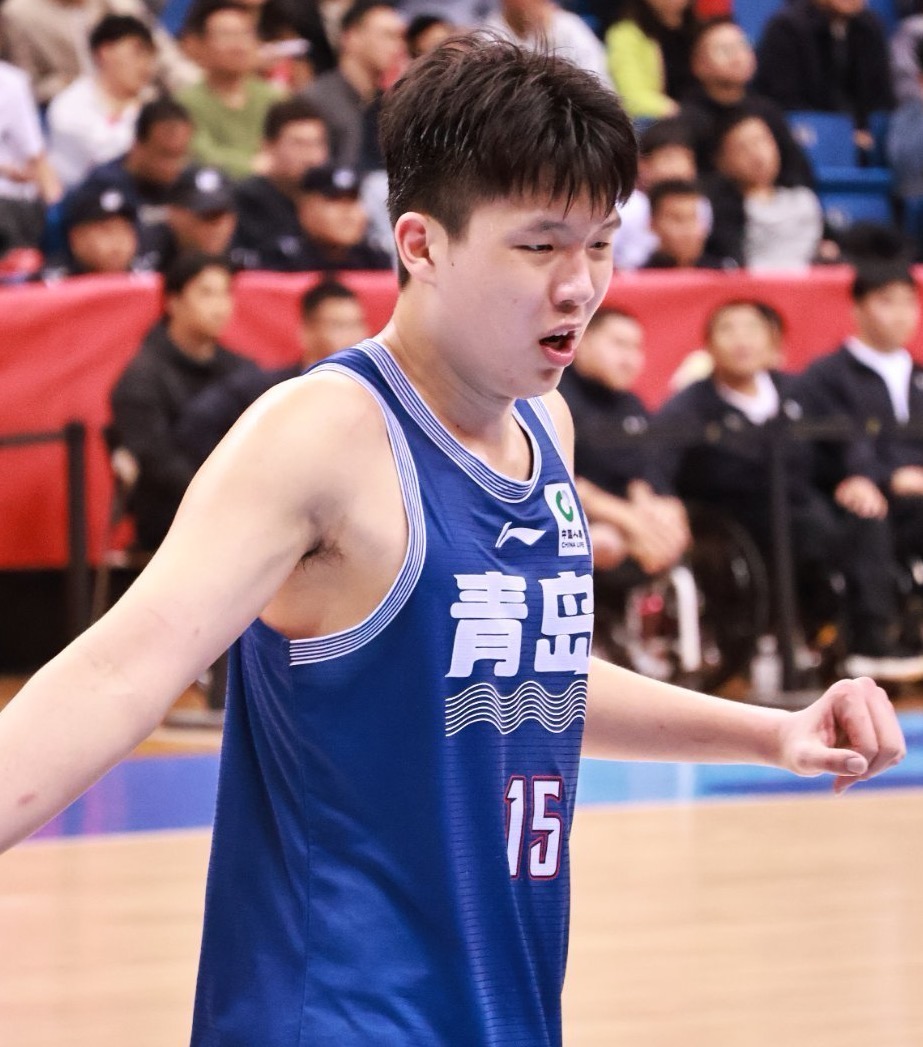 九游体育-选秀网站更新杨瀚森选秀报告:评分90模板王治郅(杨瀚森 篮球)